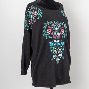 NWT embroidered Desigual sweater - Medium